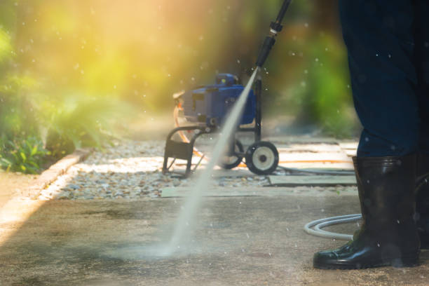 Best Driveway Pressure Washing  in Old Bethpage, NY